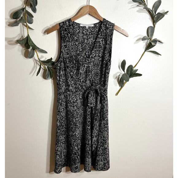 Collective Concepts Black and Cream Patterned Dress LAST CALL - Picture 1 of 6
